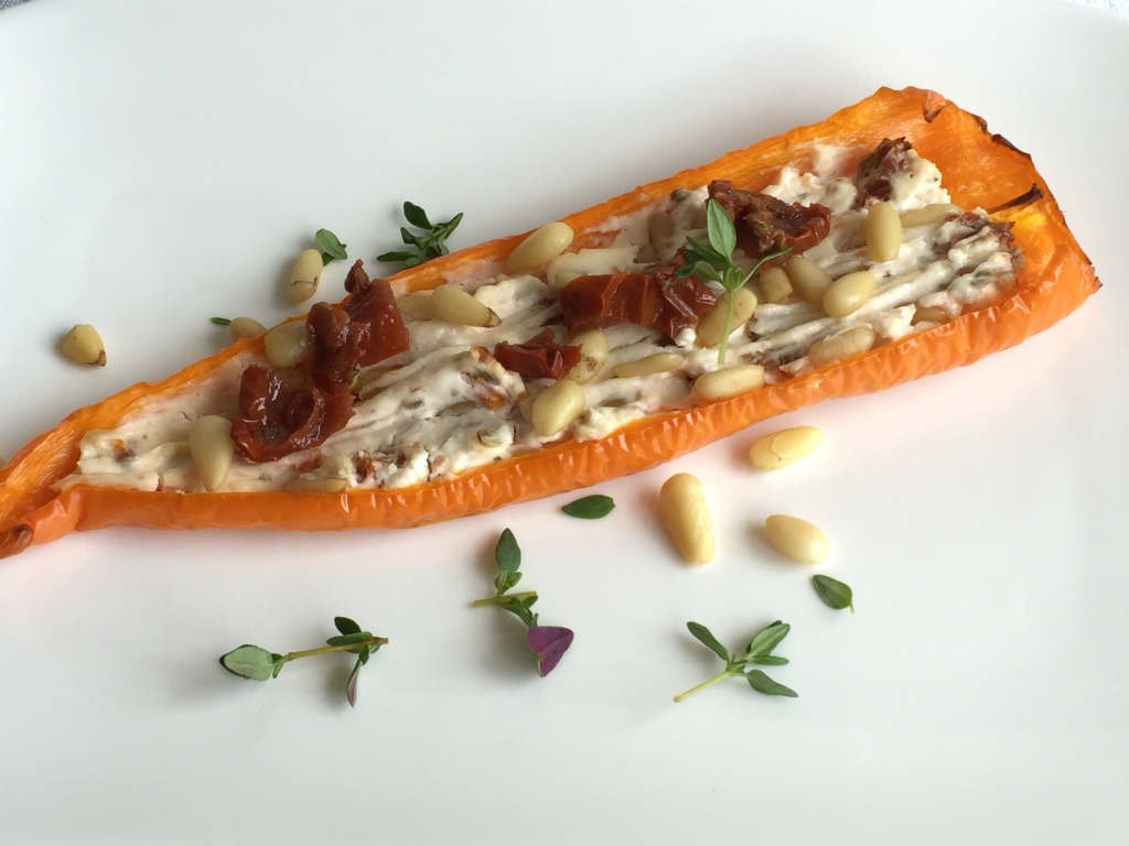 zoete puntpaprika met geitenkaas