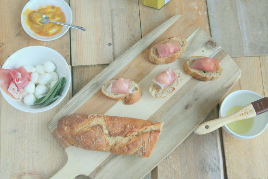 crostini rauwe ham