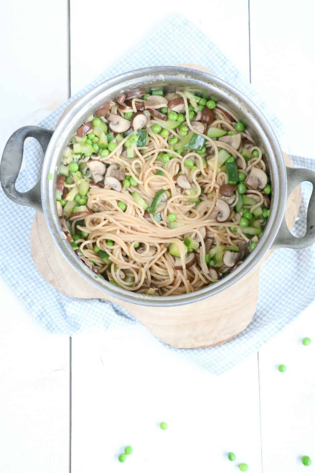 eenpans spaghetti met courgette