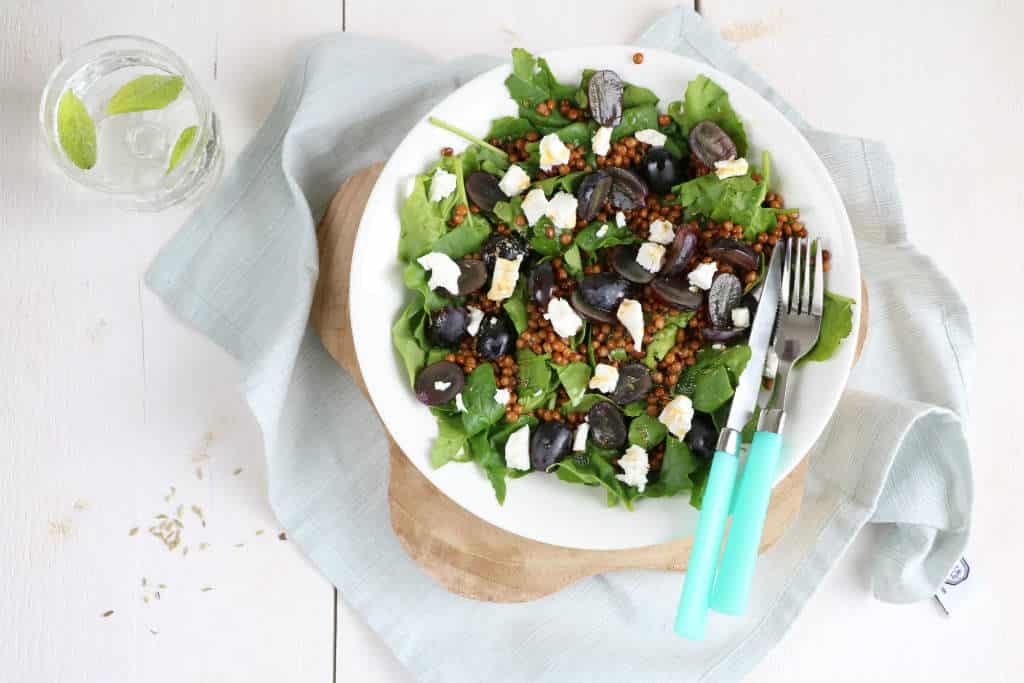 Linzen spinazie salade met druiven