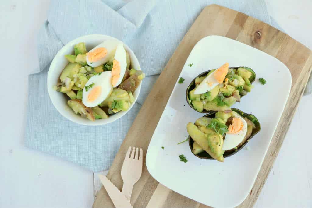 gevulde avocado met aardappelsalade