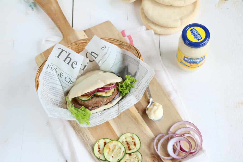 Pita burger met geroosterde groente