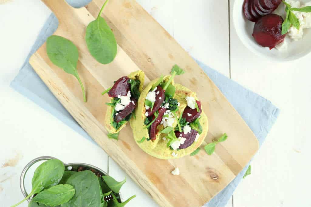 pita met groente en geitenkaas