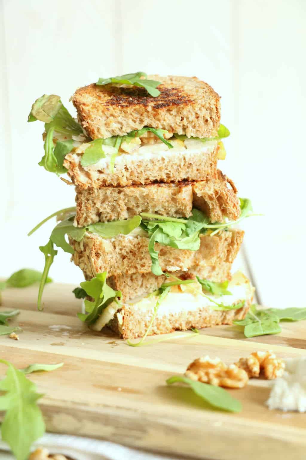 tosti met geitenkaas en peer 