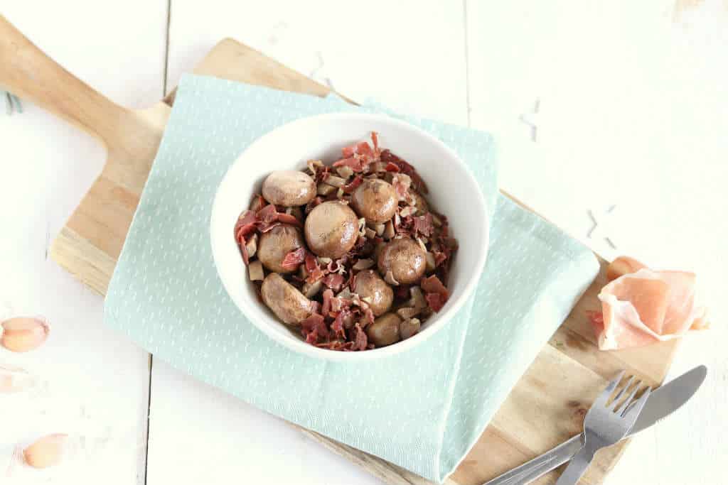 Champignons met witte wijn