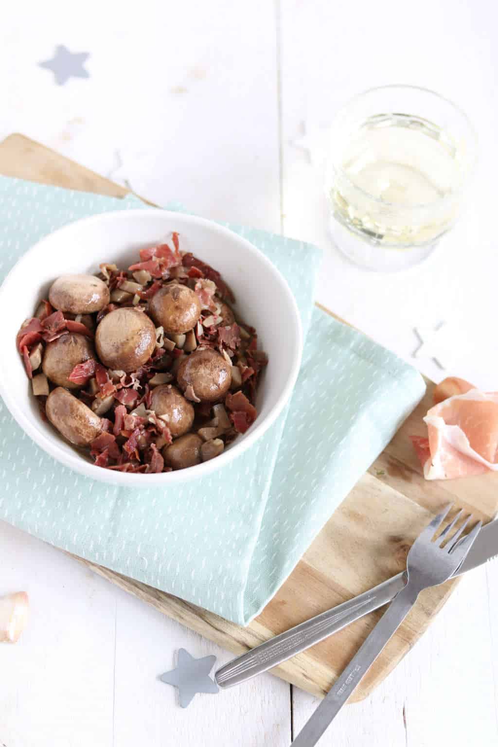 Champignons met witte wijn