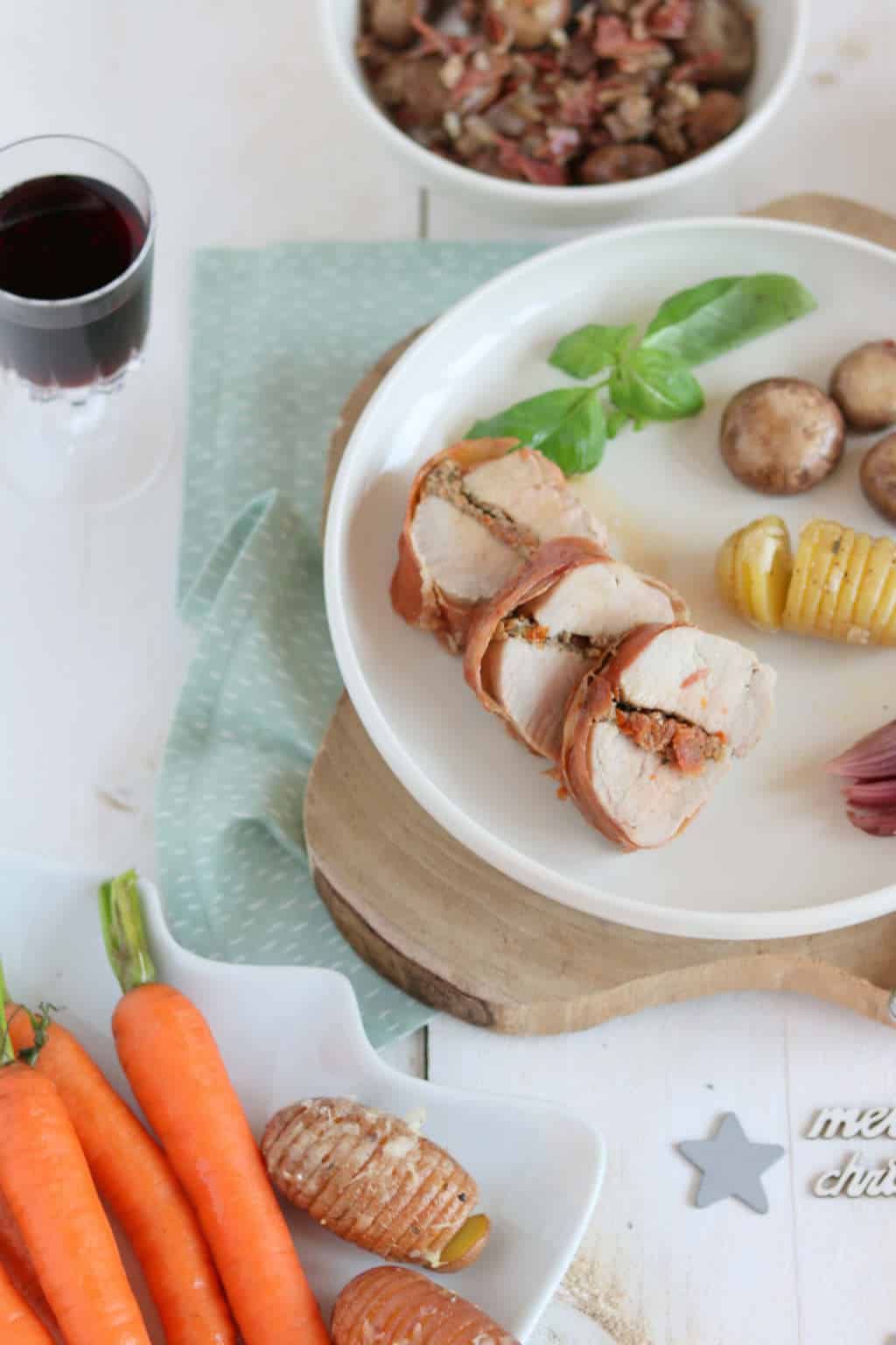 Gevulde varkenshaas met rauwe ham