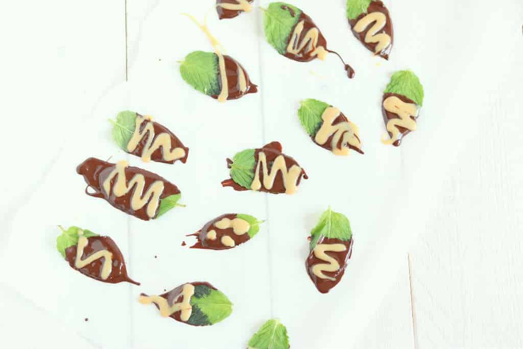 Muntblaadjes met chocolade