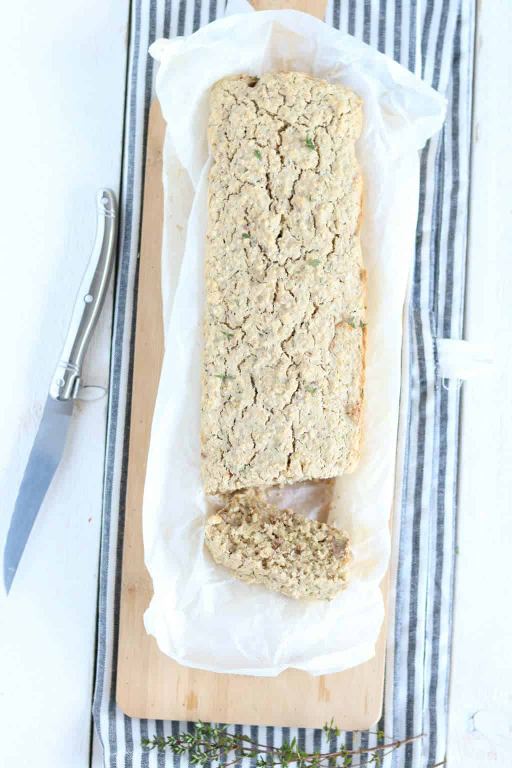 Hartige havermout cake met geitenkaas