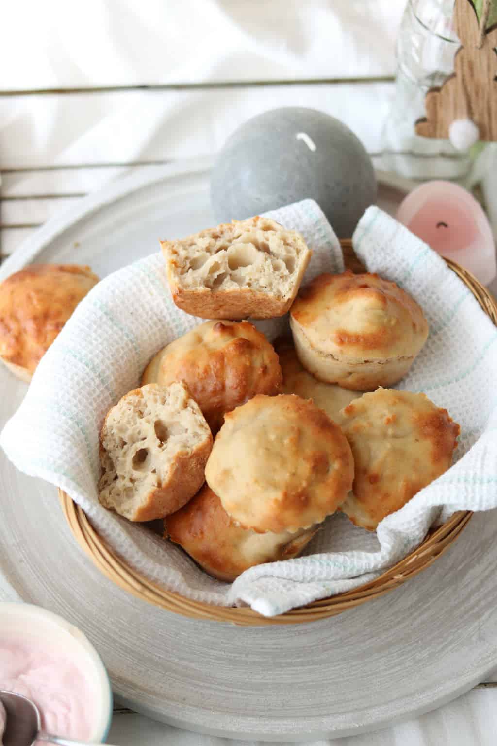 Zondag is bakdag en dan maak je snel even de kwarkbolletjes. Check snel je voorraad, want je hebt slechts 5 ingrediënten nodig voor dit recept. 