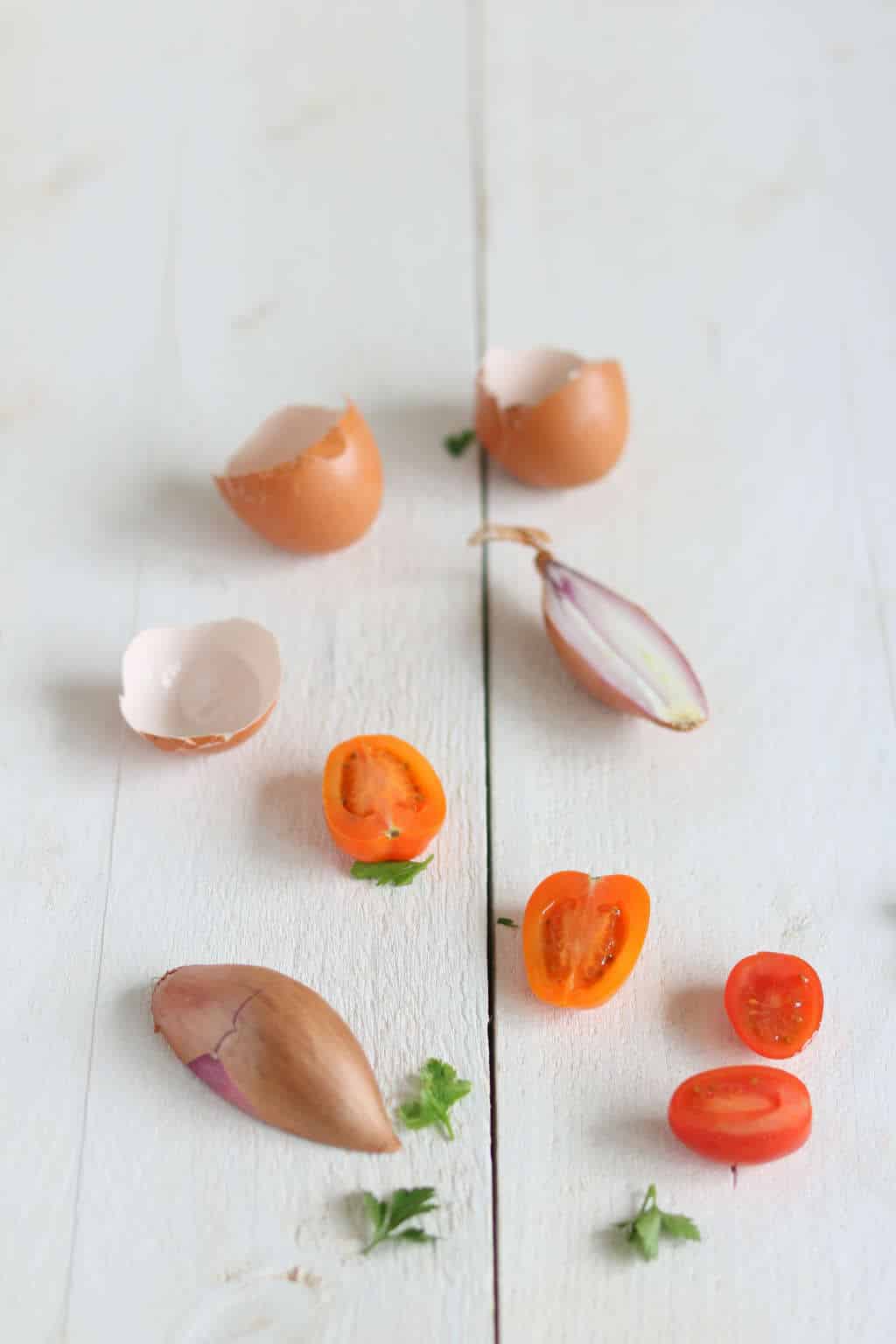 Omelet uit de oven met tomaat en ei