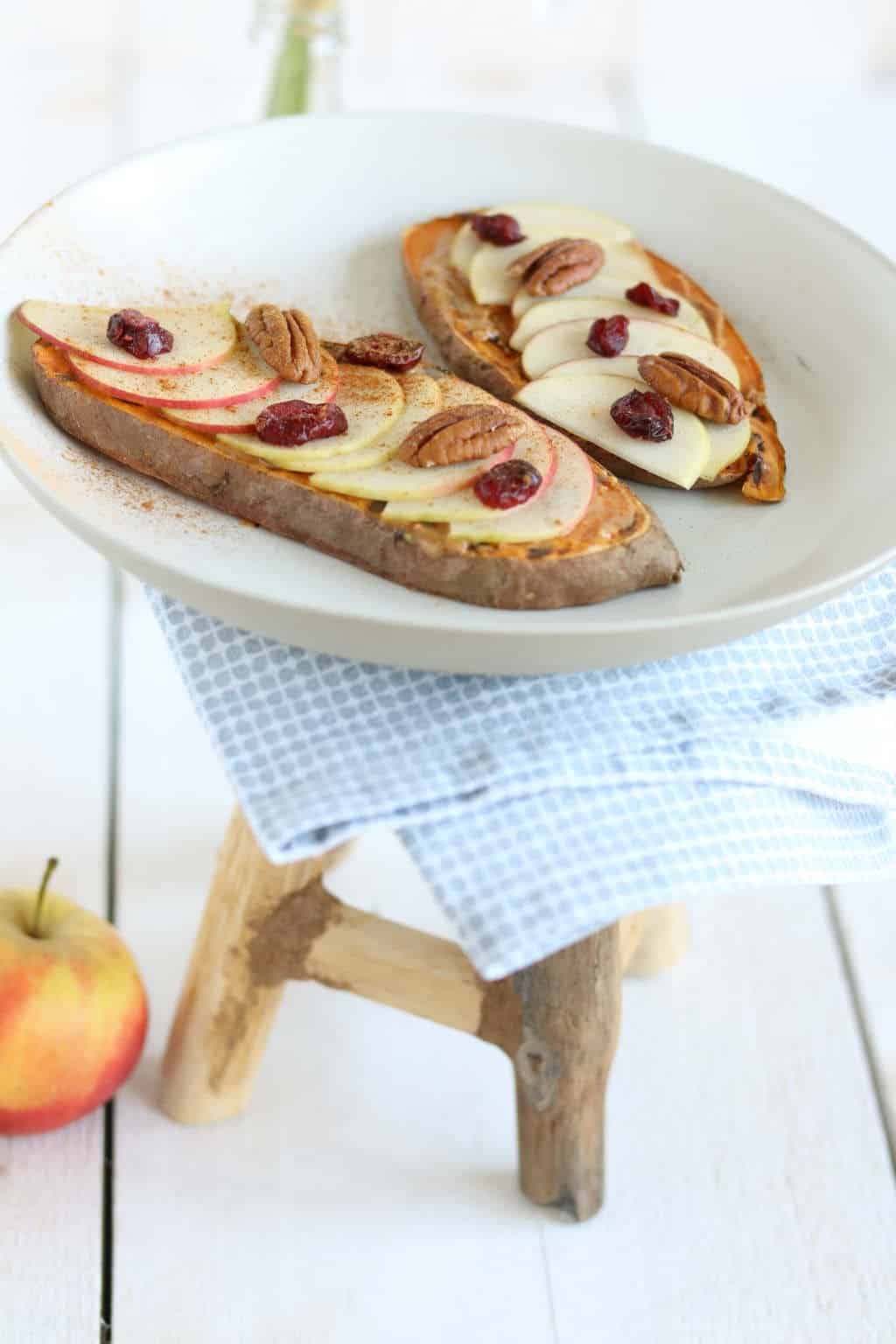 Zoete aardappel toast met appel