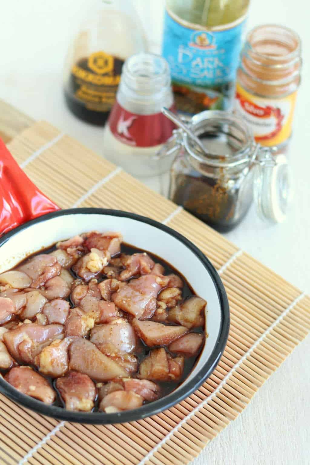 Snelle kip marinade voor een Oosterse maaltijd