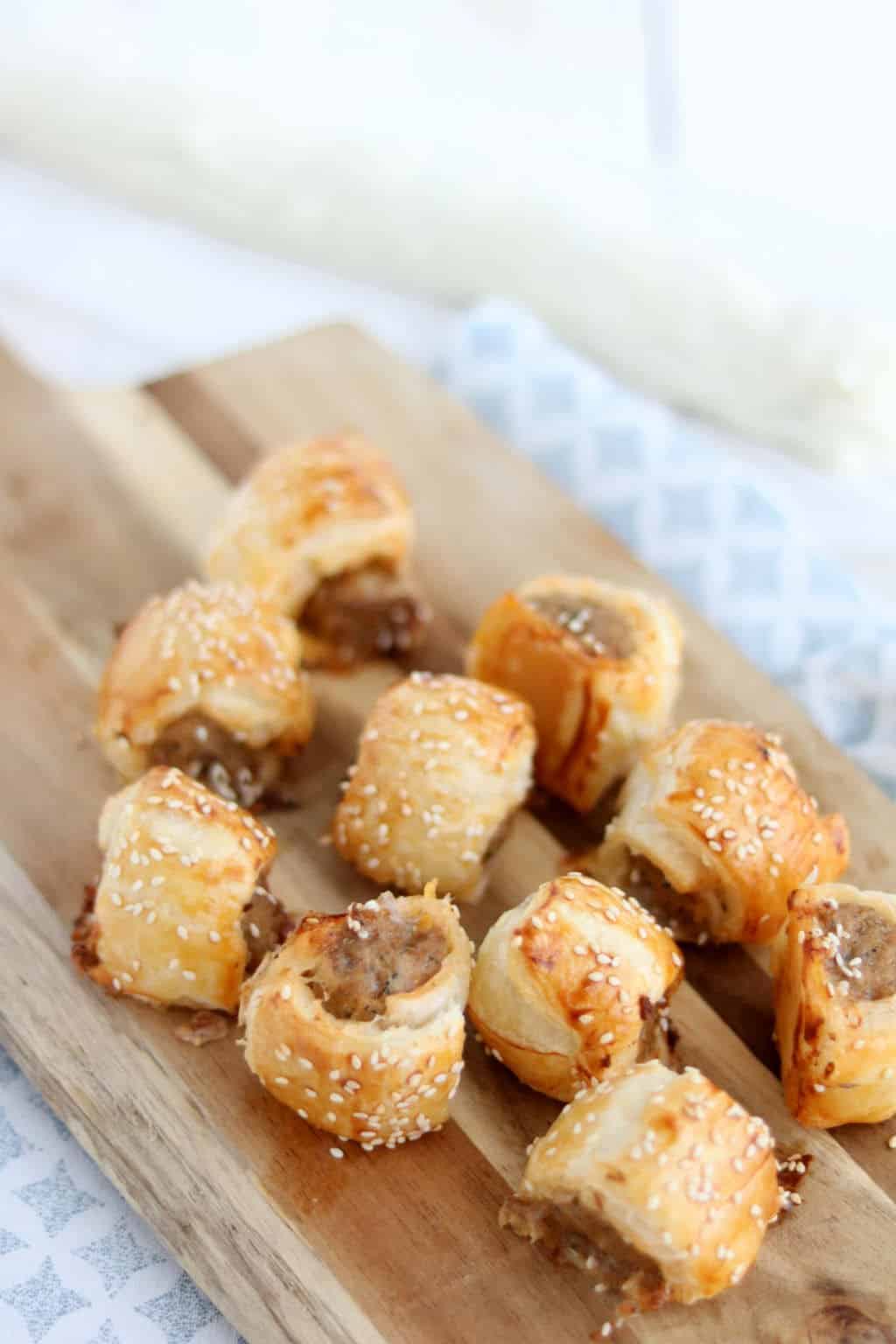 Mini worstenbroodjes, een borrelhapje met 3 ingrediënten