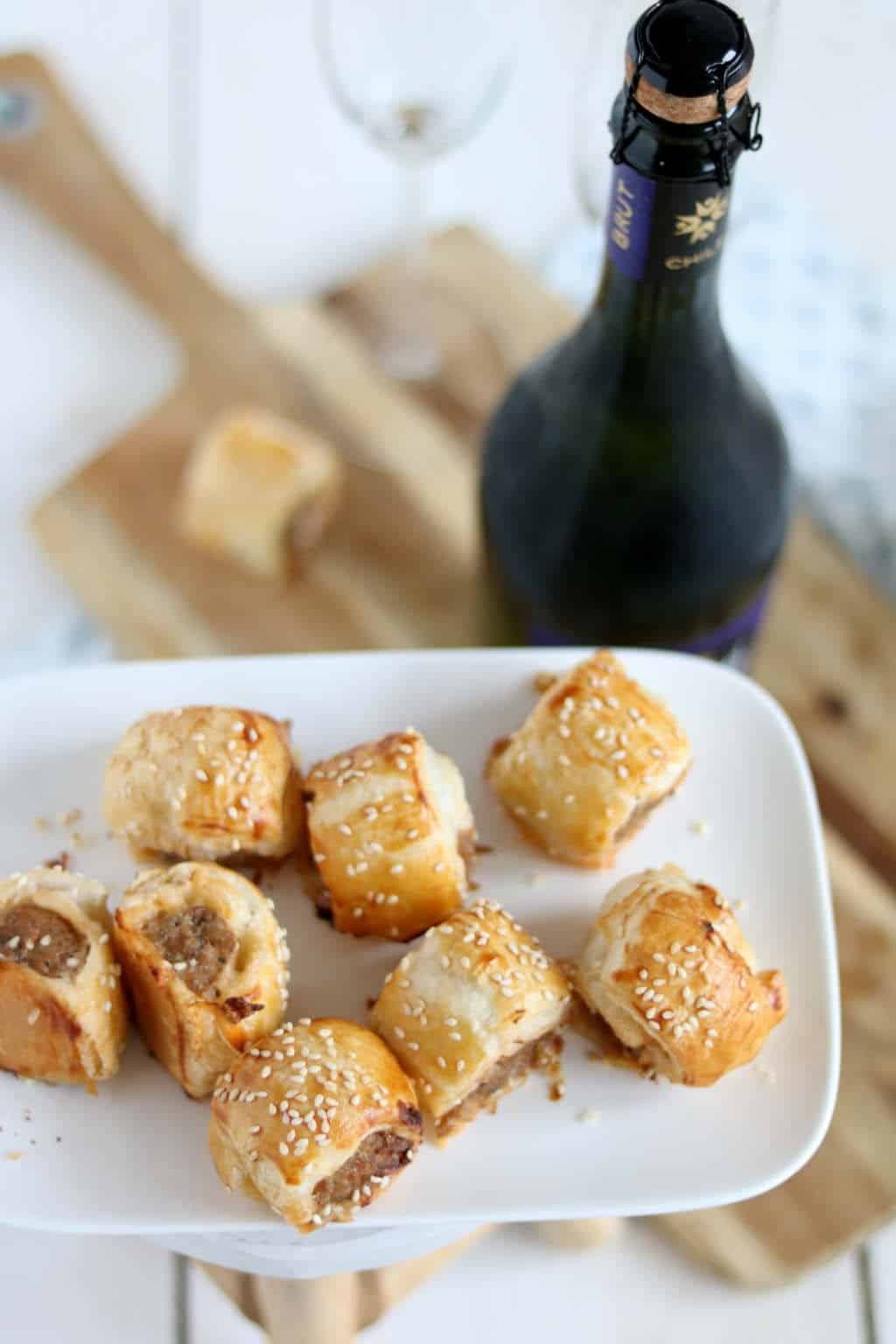 Mini worstenbroodjes, een borrelhapje met 3 ingrediënten