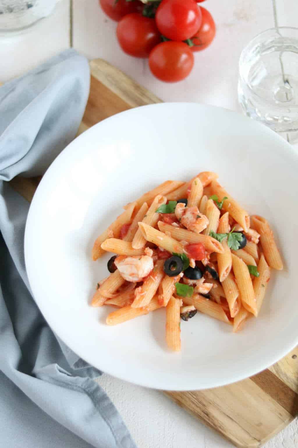 Pasta met kabeljauw en olijven