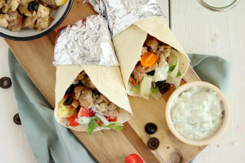 Kip gyros wrap met tzatziki