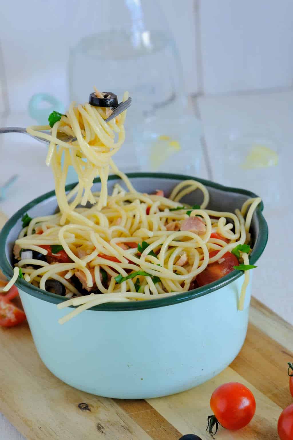 Spaghetti met cherry tomaat en tonijn