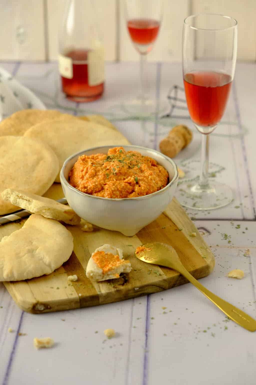 Geroosterde paprika en feta dip