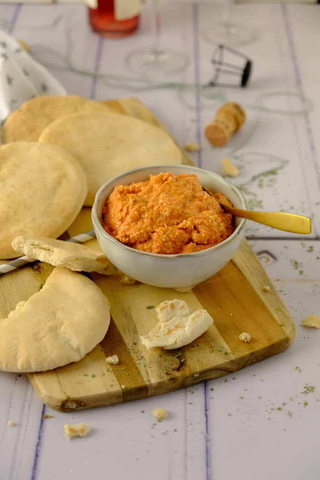 Geroosterde paprika en feta dip