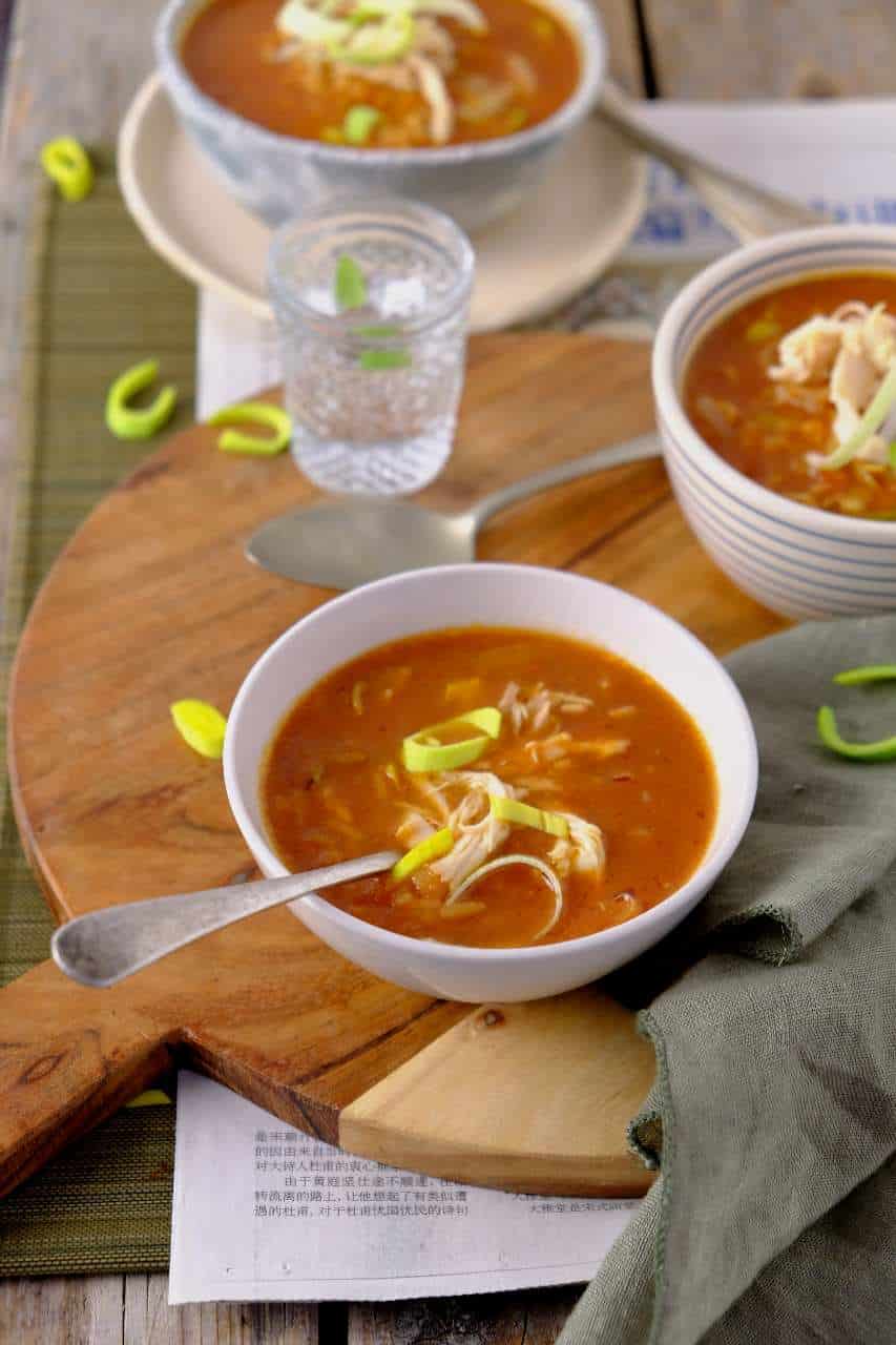 Wie lust er nu geen chinese tomatensoep met kip? Al jaren ben ik op zoek naar het recept van mijn oma. Of het gelukt is, lees je hier.