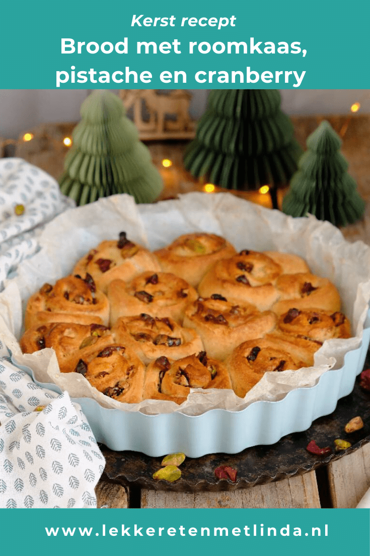Roomkaas broodjes met pistache en cranberry 1
