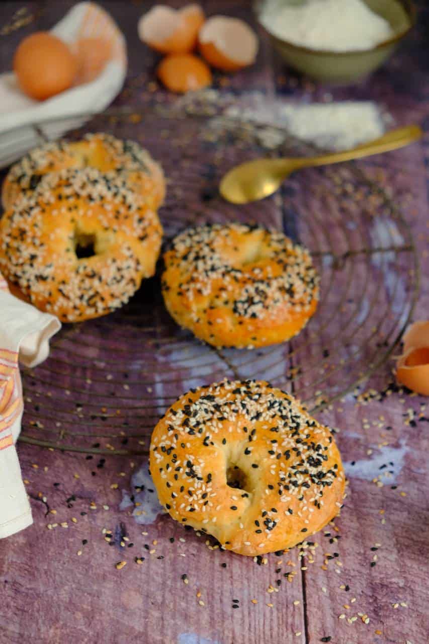 Een heerlijk basis recept voor zelf bagels maken.