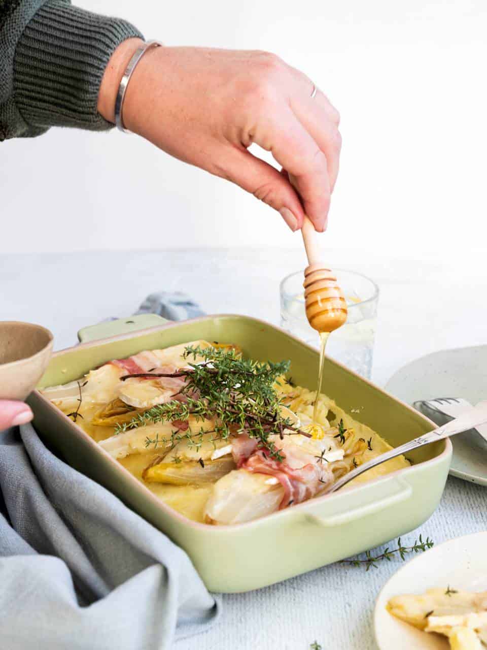Witlofschotel met brie, ovenschotel met witlof, witlof recepten, ovenschotel recepten