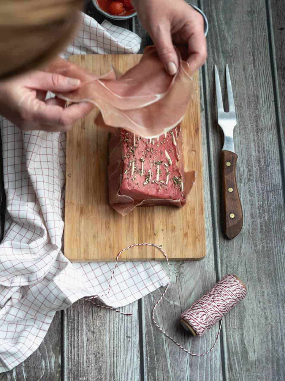 Rosbief met rode wijn saus