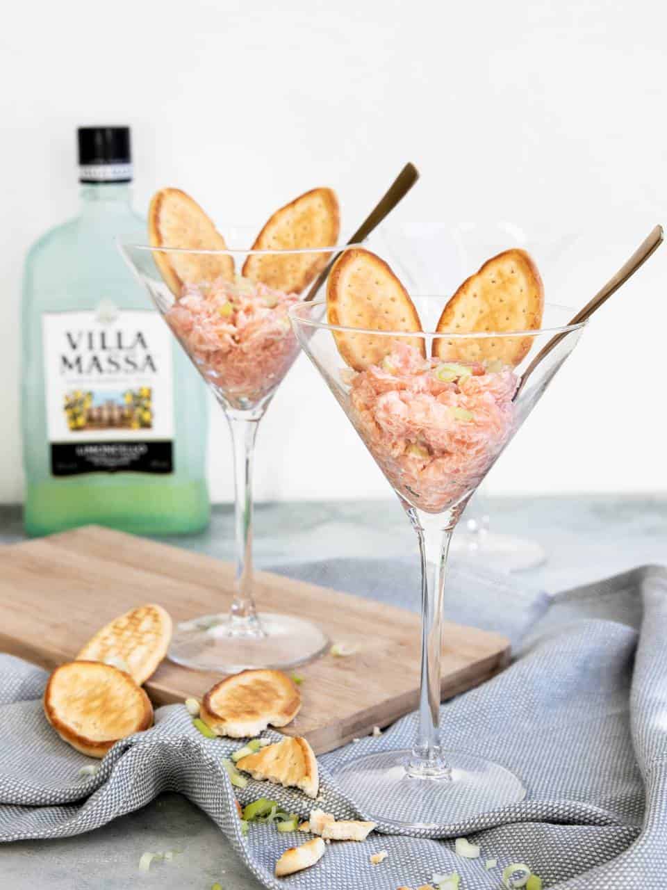 Zalmtartaar van gerookte zalm 