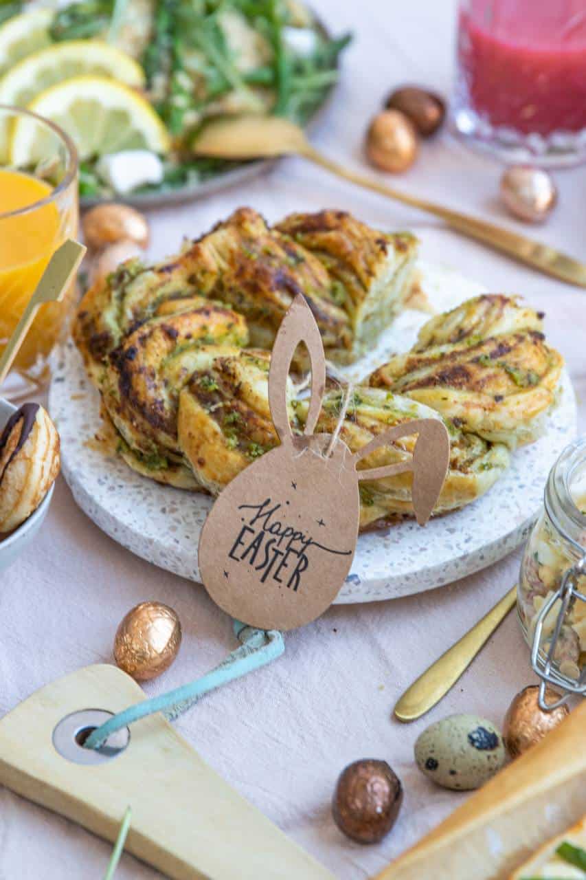 5 makkelijke en snelle paasbrunch recepten. Van plaattaart, eiersalade tot een poffertjes fruit salade. Welk recept kies jij?