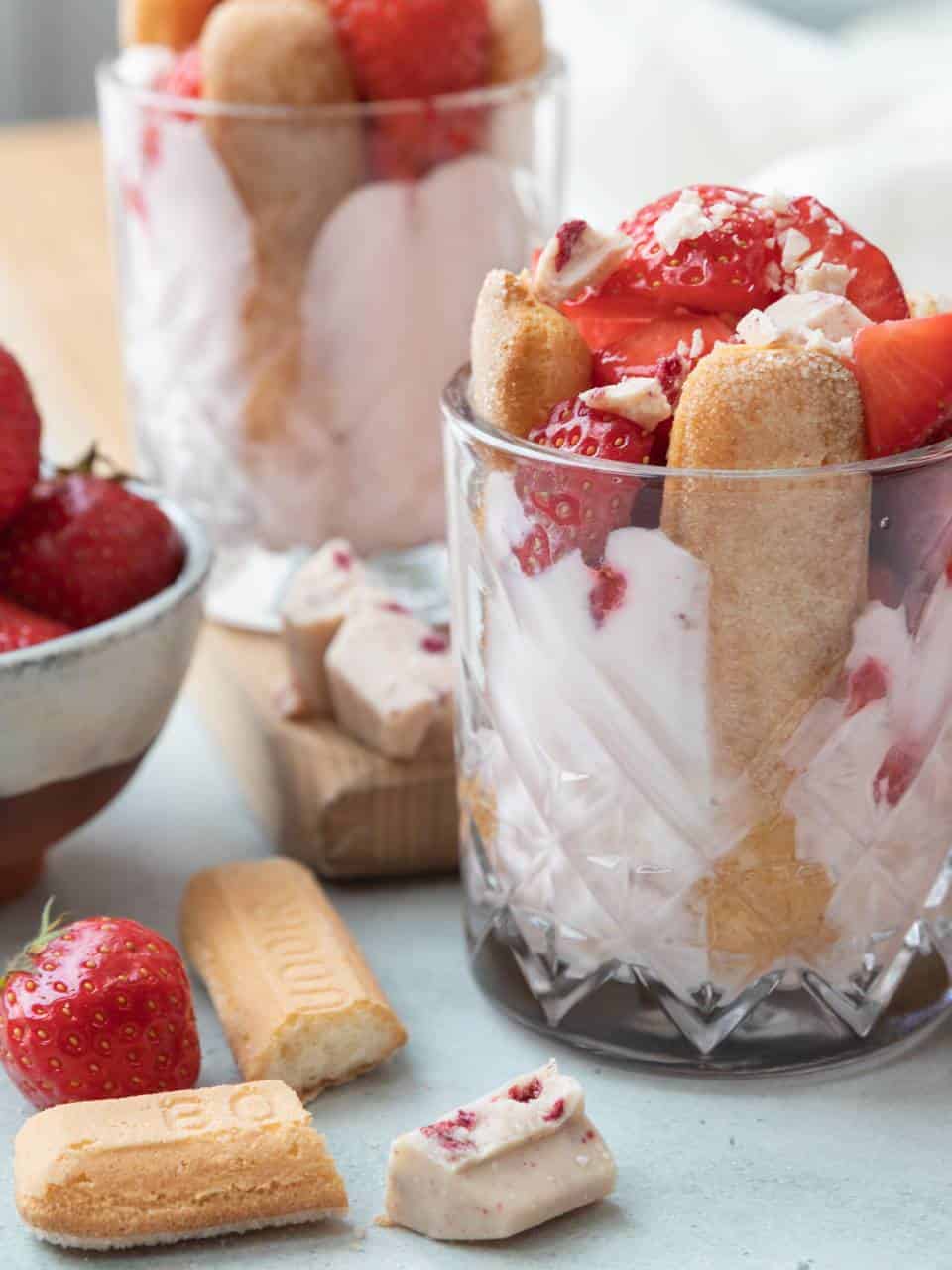 Aardbeien tiramisu zonder alcohol en rauwe eieren