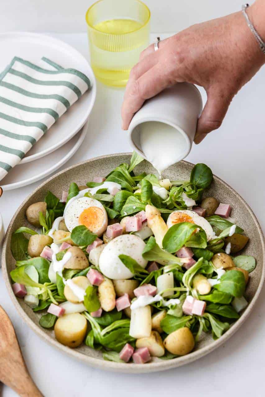Aspergesalade met ham en ein 