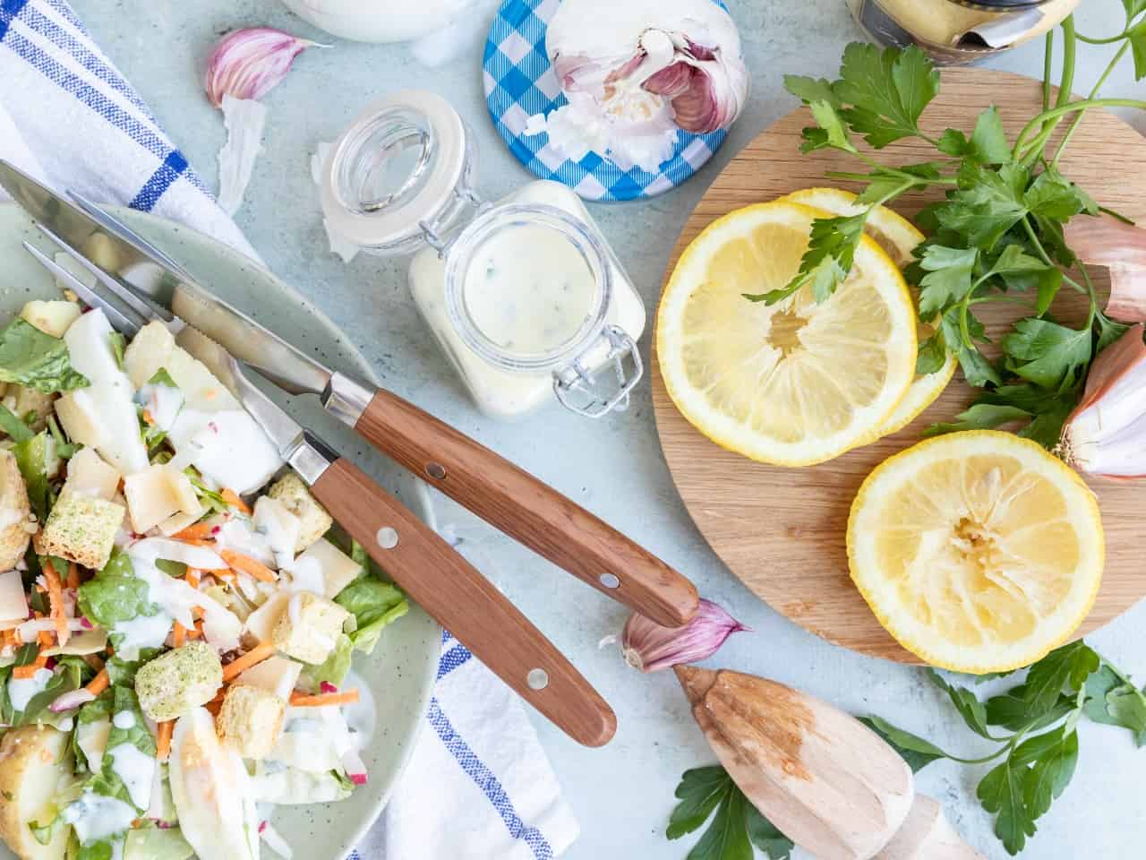 Yoghurt dressing