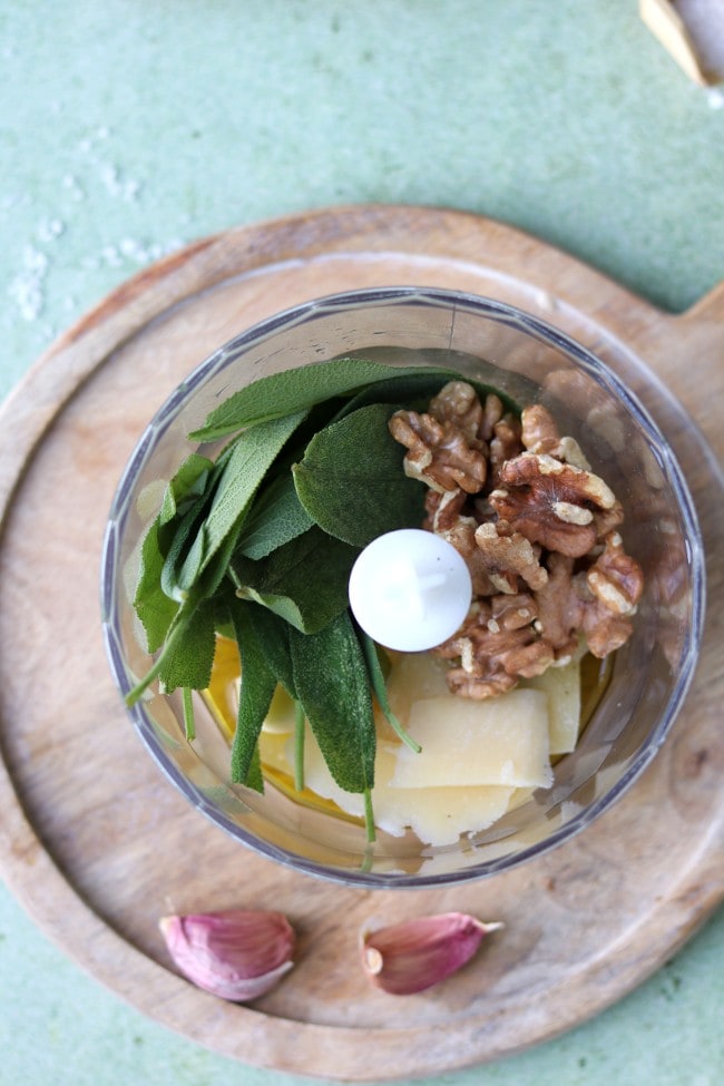 Pesto met de staafmixer