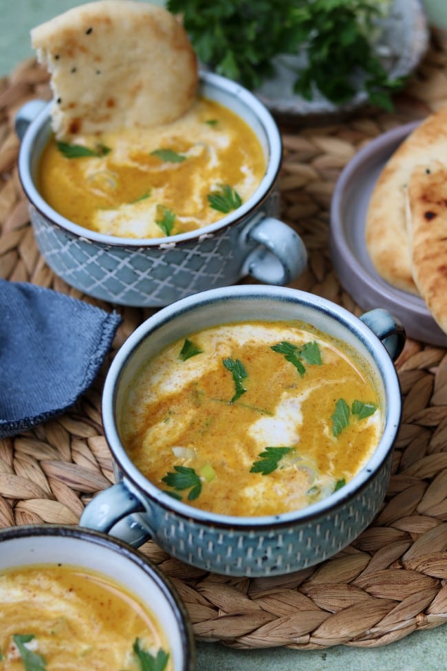 Pittige zoete aardappelsoep met kokosmelk