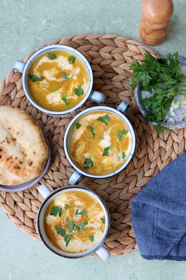 Pittige zoete aardappelsoep met kokosmelk