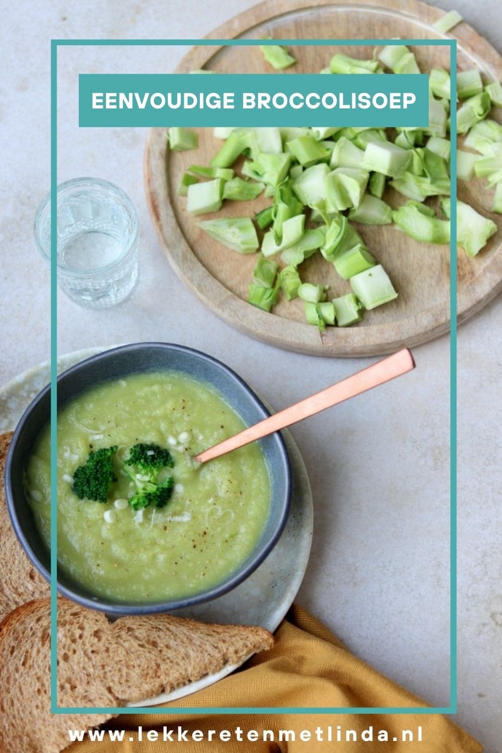 Eenvoudige broccolisoep van de stronk maken