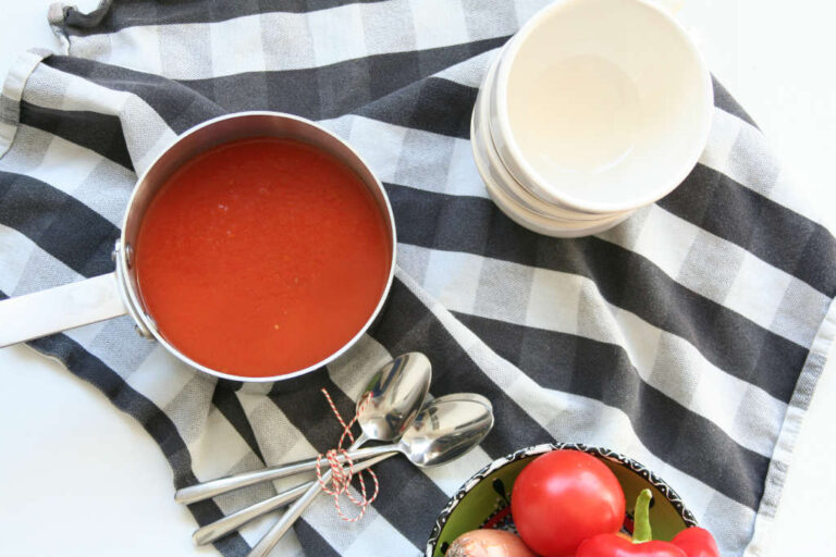 Pittige paprika tomatensoep