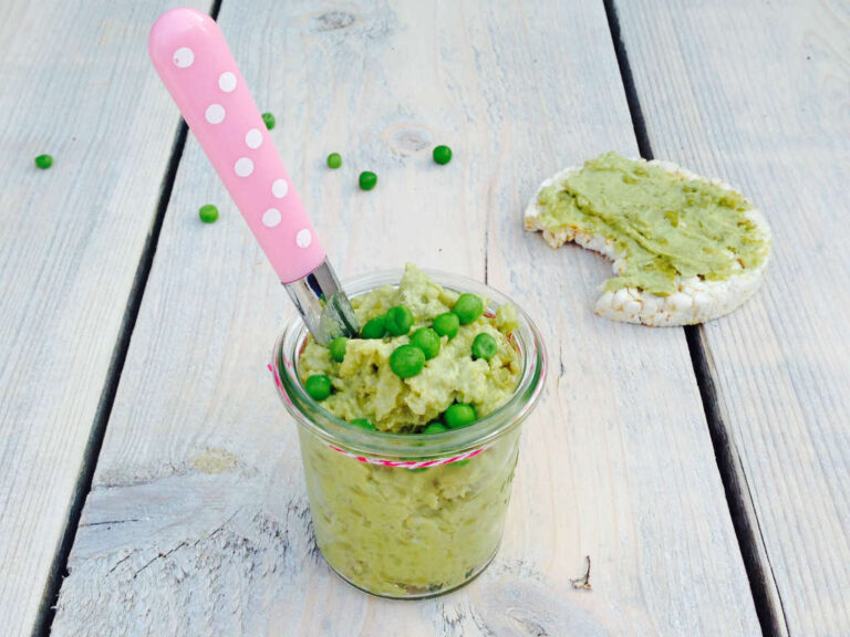 Avocado doperwtenspread met feta
