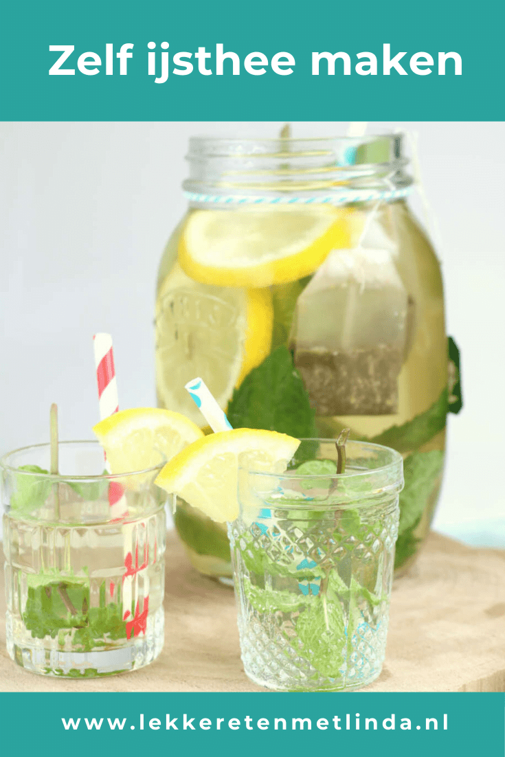Zelf ijsthee maken zonder suiker en onnodige ingrediënten. Met water, gember citroen thee, munt en citroen schijfjes maak je zelf ijsthee. Heerlijk voor de zomer of een warme dag.