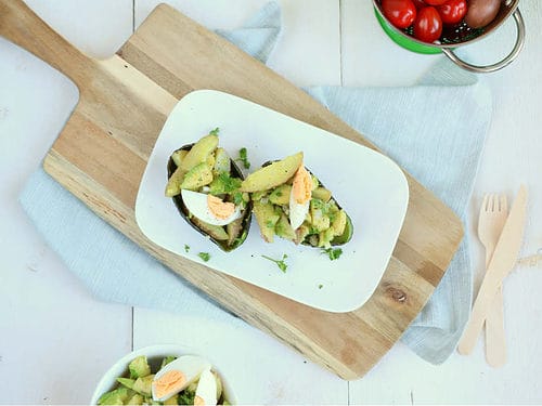gevulde avocado met aardappelsalade