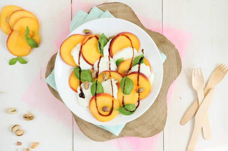 perzik caprese salade