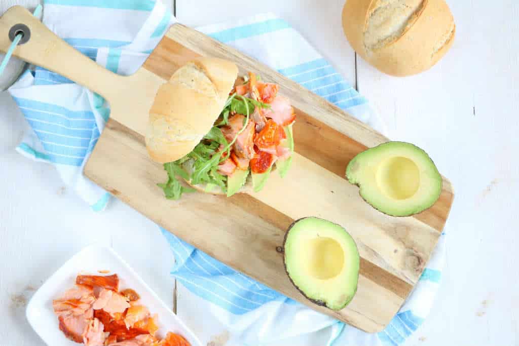 Broodje pulled salmon