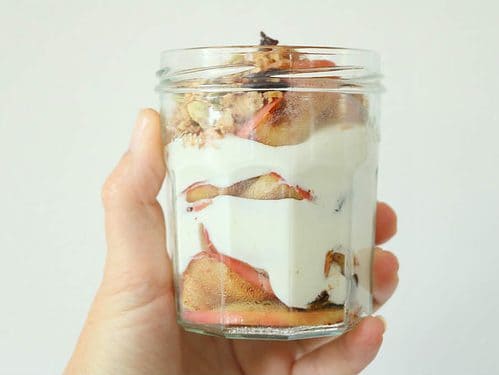 Laagjes appeltaart ontbijt