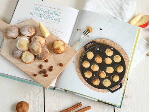 Poffertjes gevuld met kaneelappeltjes