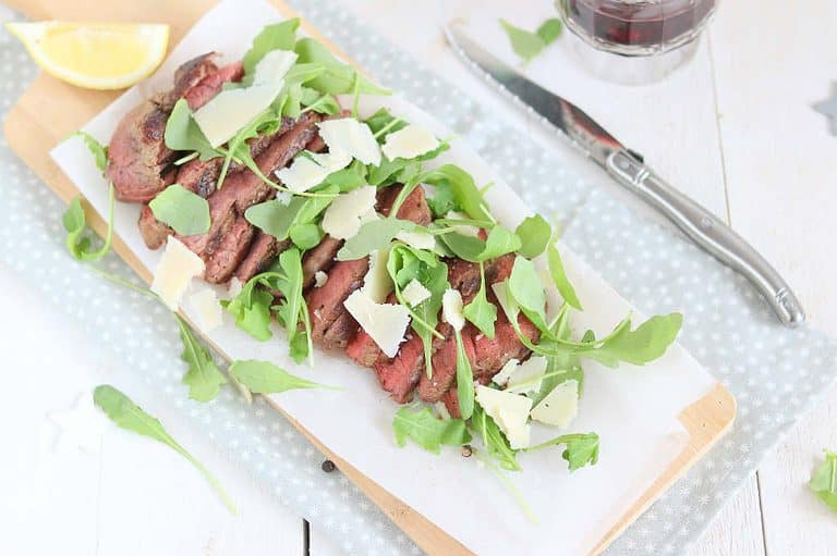 Biefstuk tagliata met rucola en Parmezaan
