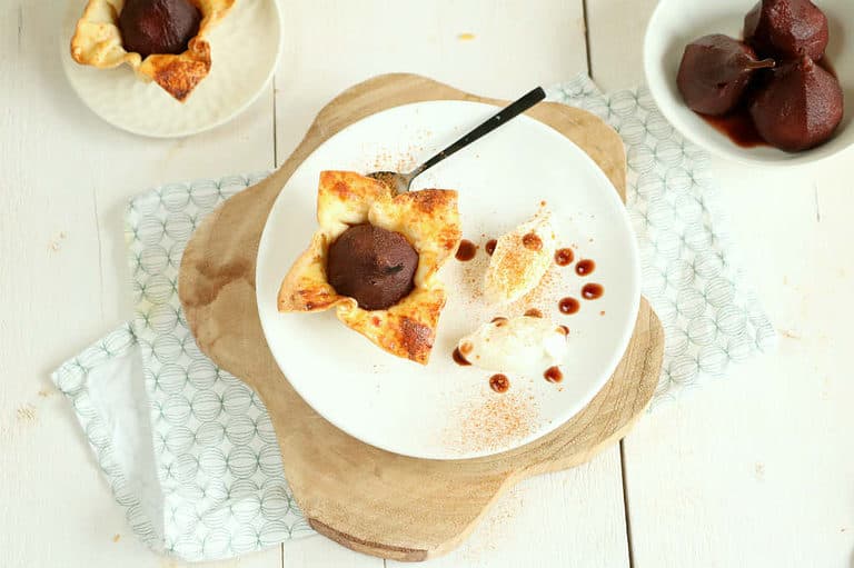 Stoofperen in bladerdeeg met mascarpone