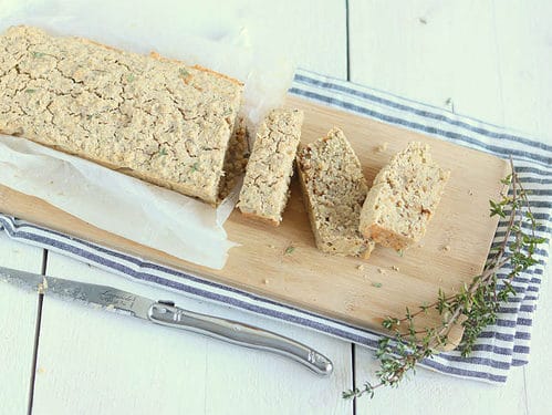 Hartige havermout cake met geitenkaas