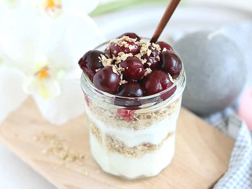 kwark met kokos granola